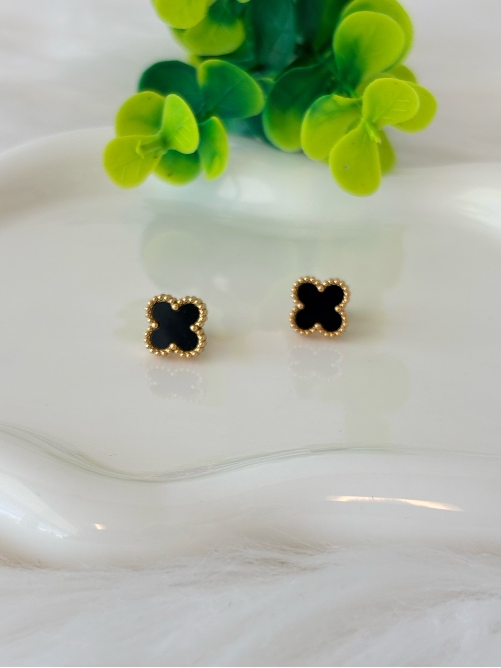 Gold and Black Stainless Steel Clover Earrings‎ - Picture 2 of 9